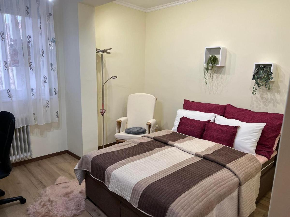 Anna Gyoengye Apartman Debreczyn Zewnętrze zdjęcie