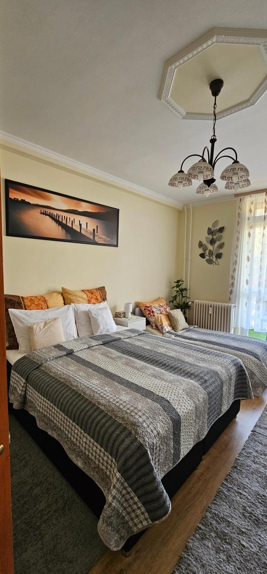 Anna Gyoengye Apartman Debreczyn Zewnętrze zdjęcie