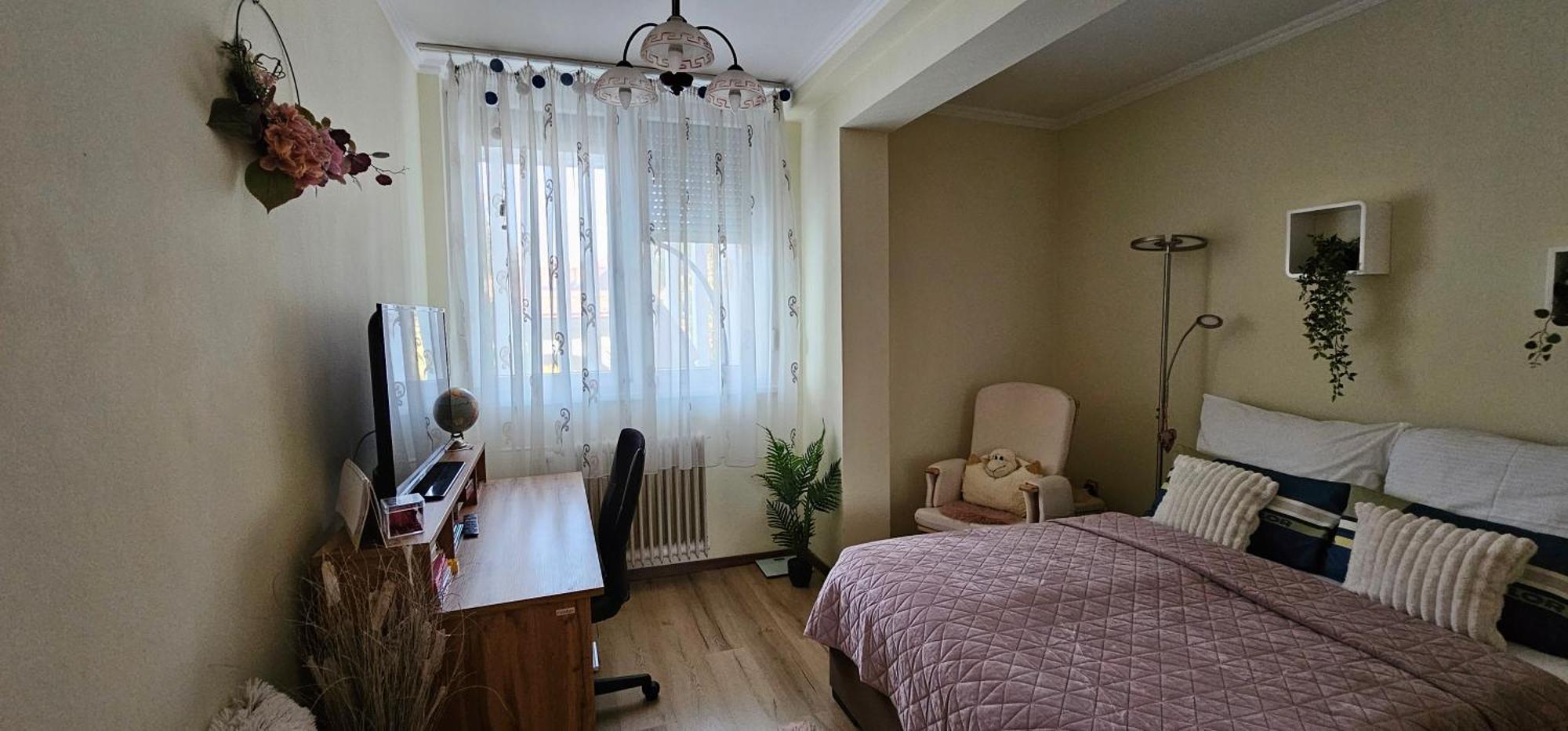 Anna Gyoengye Apartman Debreczyn Zewnętrze zdjęcie